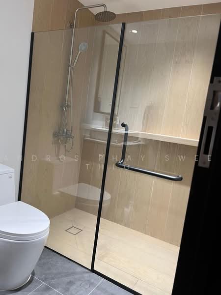 Beauty Garden, Punggol road, 4 Bedrooms, 2,500 sqft, Terraced House For Sale, by Andros Phay Swee Thio, 500237239 - Bathroom - PropertyGuru.com.sg