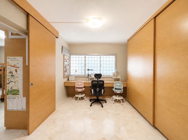 201 Clementi Avenue 6, 201 Clementi Avenue 6, 3 Bedrooms, 1,615 sqft, HDB Flat For Sale, by Deswinne G K, 500237243 - Study - PropertyGuru.com.sg