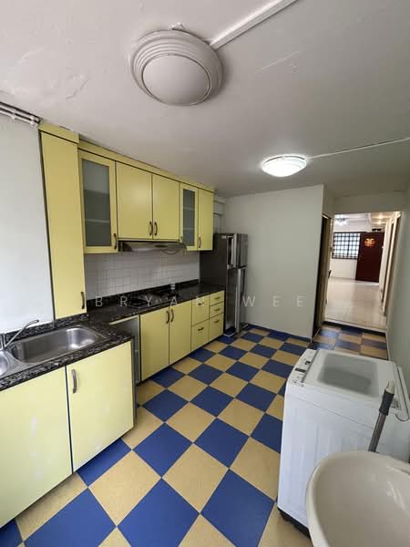 227 Bukit Batok Central, 227 Bukit Batok Central, 2 Bedrooms, 700 sqft, HDB Flat For Rent, by Bryan Wee, 500237256 - Kitchen - PropertyGuru.com.sg