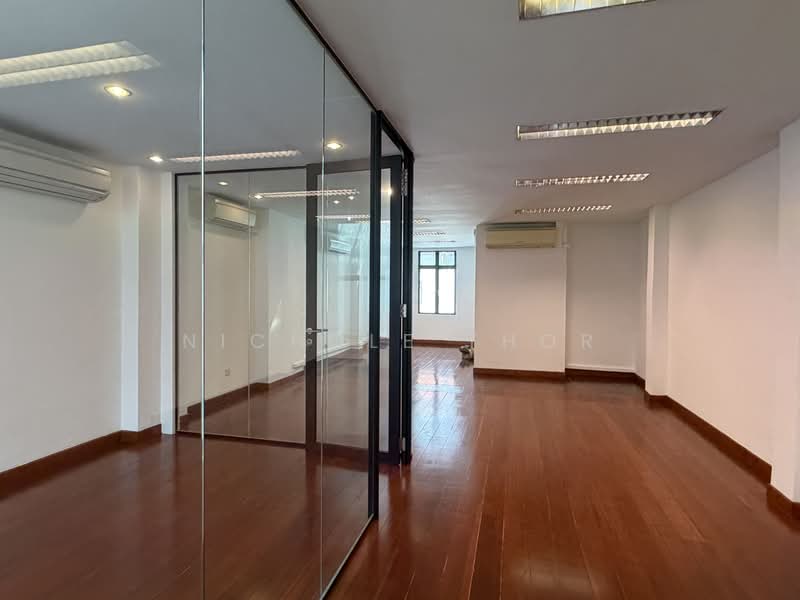 Tras st Level 3 with attic and exclusive use roof terrace, Chinatown / Tanjong Pagar, 2,500 sqft, Shop / Shophouse For Rent, by Nichole Thor, 500237260 - Interior - CommercialGuru.com.sg