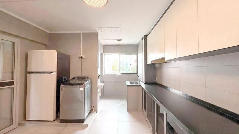 508 Hougang Avenue 10, 508 Hougang Avenue 10, 3 Bedrooms, 1,572 sqft, HDB Flat For Sale, by Damon Chua, 500237290 - Kitchen - PropertyGuru.com.sg