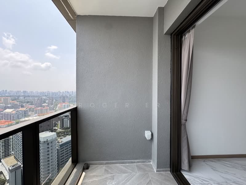 The Landmark, 173 Chin Swee Road, 2 Bedrooms, 678 sqft, Condominium For Sale, by Roger Er, 500237292 - Balcony - PropertyGuru.com.sg