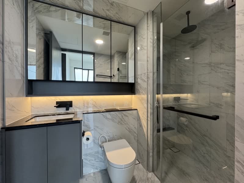 The Landmark, 173 Chin Swee Road, 2 Bedrooms, 678 sqft, Condominium For Sale, by Roger Er, 500237292 - Bathroom - PropertyGuru.com.sg