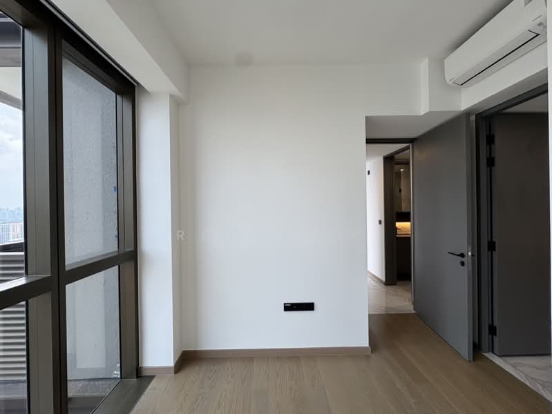 The Landmark, 173 Chin Swee Road, 2 Bedrooms, 678 sqft, Condominium For Sale, by Roger Er, 500237292 - Interior - PropertyGuru.com.sg