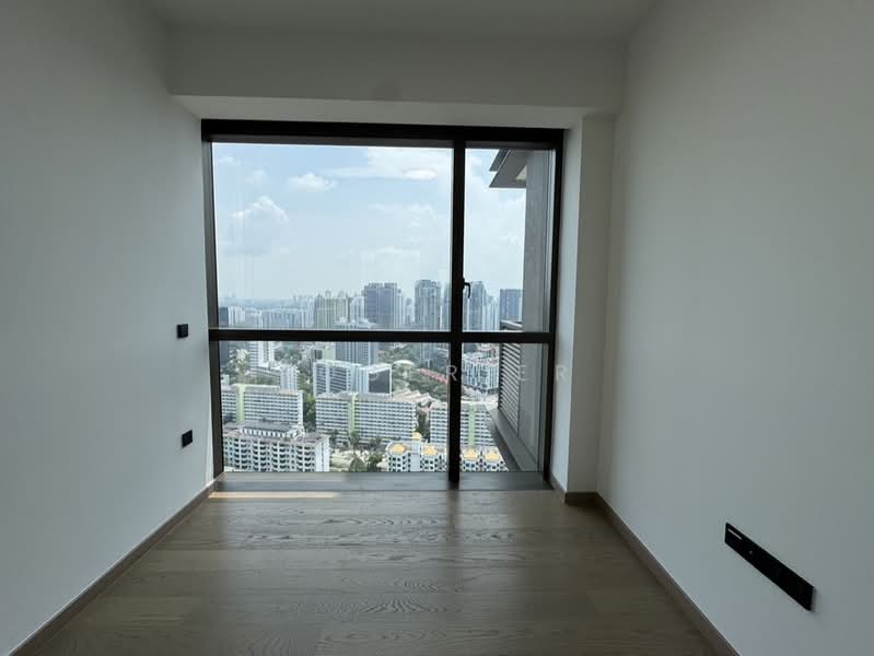 The Landmark, 173 Chin Swee Road, 2 Bedrooms, 678 sqft, Condominium For Sale, by Roger Er, 500237292 - View - PropertyGuru.com.sg