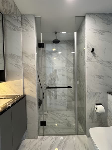 The Landmark, 173 Chin Swee Road, 2 Bedrooms, 678 sqft, Condominium For Sale, by Roger Er, 500237292 - Bathroom - PropertyGuru.com.sg