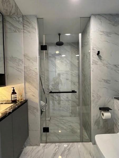 The Landmark, 173 Chin Swee Road, Alexandra / Commonwealth, 2 Bedrooms, 678 sqft, Condominium For Sale, by Roger Er, 500237292 - Bathroom - PropertyGuru.com.sg