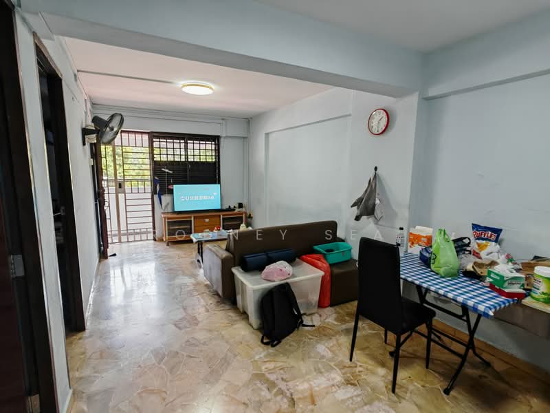 2 Dover Road, 2 Dover Road, 2 Bedrooms, 699 sqft, HDB Flat For Sale, by Rodney Sea, 500237297 - Living Room - PropertyGuru.com.sg