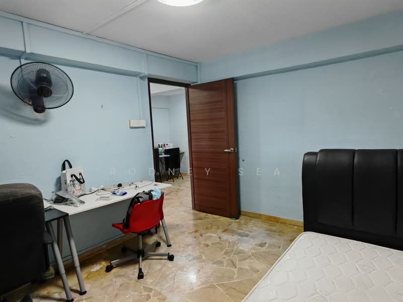 2 Dover Road, 2 Dover Road, 2 Bedrooms, 699 sqft, HDB Flat For Sale, by Rodney Sea, 500237297 - Bedroom 2 - PropertyGuru.com.sg