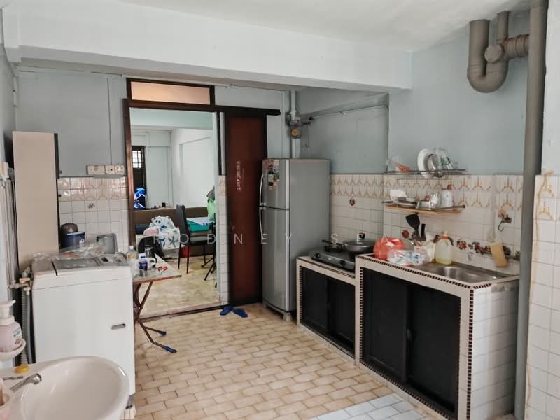 2 Dover Road, 2 Dover Road, 2 Bedrooms, 699 sqft, HDB Flat For Sale, by Rodney Sea, 500237297 - Kitchen - PropertyGuru.com.sg