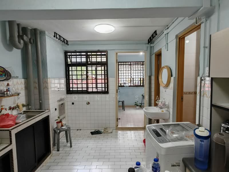 2 Dover Road, 2 Dover Road, 2 Bedrooms, 699 sqft, HDB Flat For Sale, by Rodney Sea, 500237297 - Kitchen - PropertyGuru.com.sg