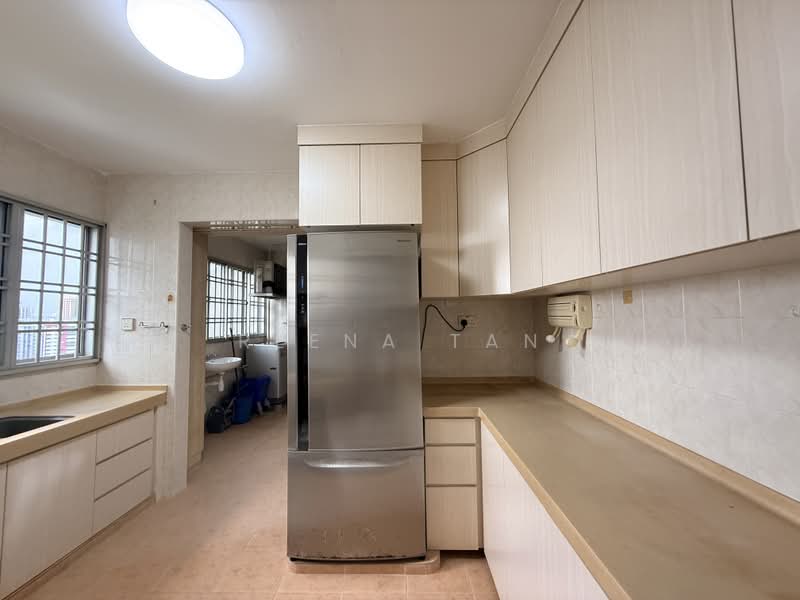 Lakeview Estate, 97B Upper Thomson Road, Ang Mo Kio / Bishan / Thomson, Room Rental, 300 sqft, Apartment For Rent, by Reena Tan, 500237303 - Kitchen - PropertyGuru.com.sg