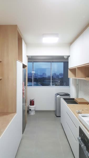 453A Bukit Batok West Avenue 6, 453A Bukit Batok West Avenue 6, Dairy Farm / Bukit Panjang / Choa Chu Kang, 3 Bedrooms, 1,001 sqft, HDB Flat For Sale, by Chris Kwek, 500237309 - Kitchen - PropertyGuru.com.sg