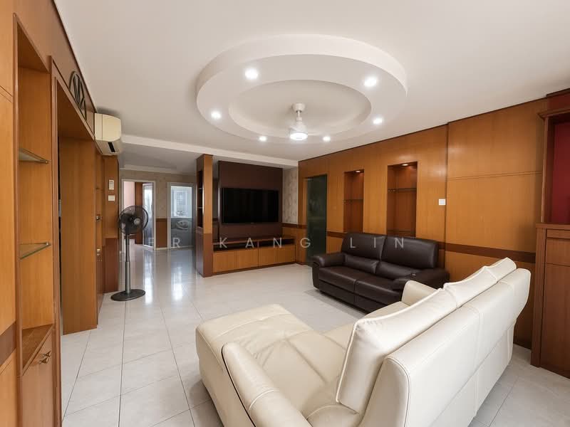 656 Choa Chu Kang Crescent, 656 Choa Chu Kang Crescent, 4 Bedrooms, 1,302 sqft, HDB Flat For Sale, by Er Kang Lin, 500237310 - Living Room - PropertyGuru.com.sg