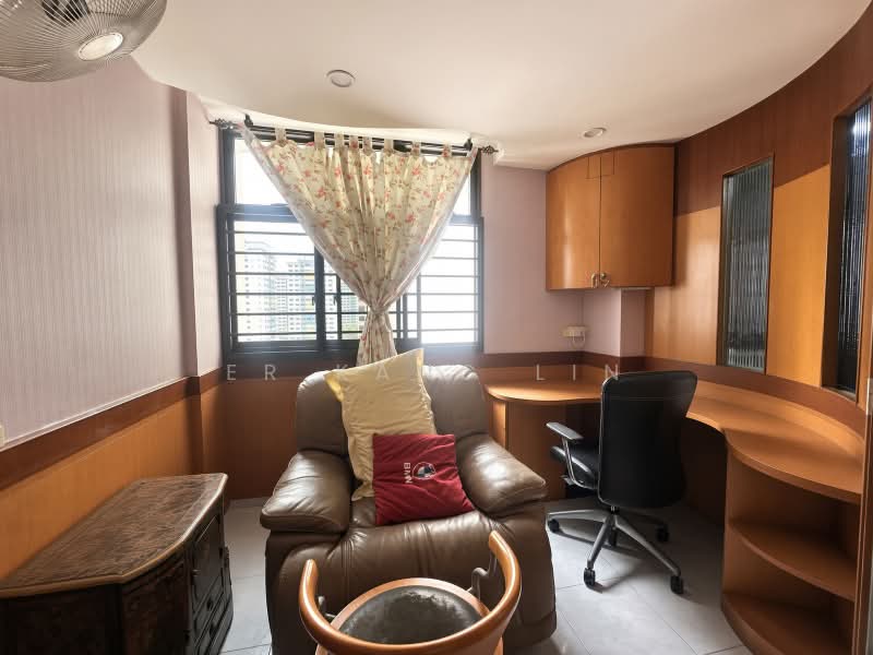 656 Choa Chu Kang Crescent, 656 Choa Chu Kang Crescent, 4 Bedrooms, 1,302 sqft, HDB Flat For Sale, by Er Kang Lin, 500237310 - Study - PropertyGuru.com.sg