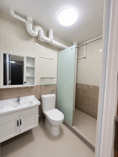 656 Choa Chu Kang Crescent, 656 Choa Chu Kang Crescent, 4 Bedrooms, 1,302 sqft, HDB Flat For Sale, by Er Kang Lin, 500237310 - Bathroom - PropertyGuru.com.sg