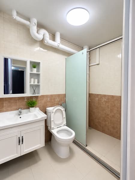 656 Choa Chu Kang Crescent, 656 Choa Chu Kang Crescent, 4 Bedrooms, 1,302 sqft, HDB Flat For Sale, by Er Kang Lin, 500237310 - Bathroom - PropertyGuru.com.sg