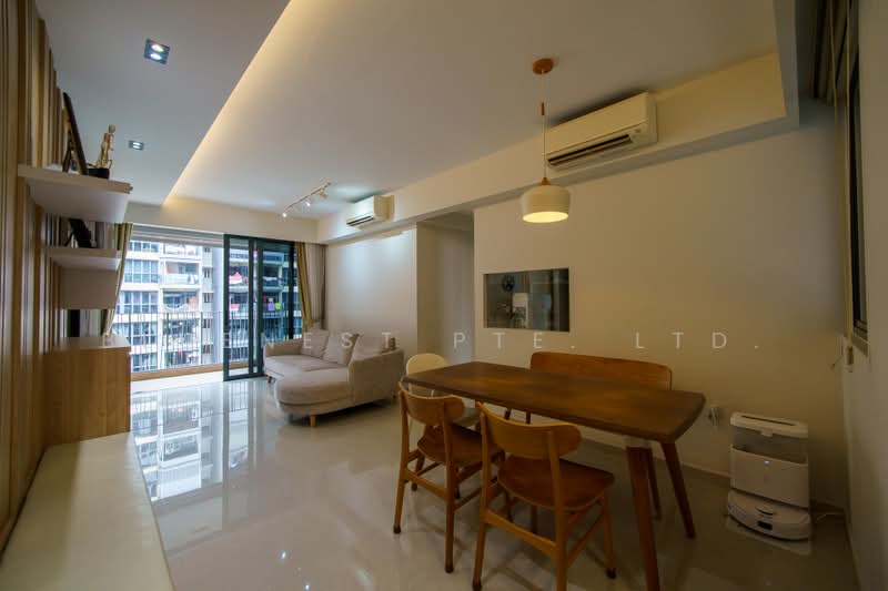 Hundred Palms Residences, 266 Yio Chu Kang Road, 5 Bedrooms, 1,528 sqft, Executive Condominium For Sale, by KENNETH CHUA, 500237320 - Living Room - PropertyGuru.com.sg
