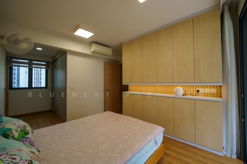 Hundred Palms Residences, 266 Yio Chu Kang Road, 5 Bedrooms, 1,528 sqft, Executive Condominium For Sale, by KENNETH CHUA, 500237320 - Master Room - PropertyGuru.com.sg