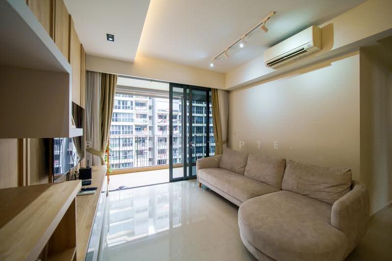Hundred Palms Residences, 266 Yio Chu Kang Road, Hougang / Punggol / Sengkang, 5 Bedrooms, 1,528 sqft, Executive Condominium For Sale, by KENNETH CHUA, 500237320 - Living Room - PropertyGuru.com.sg