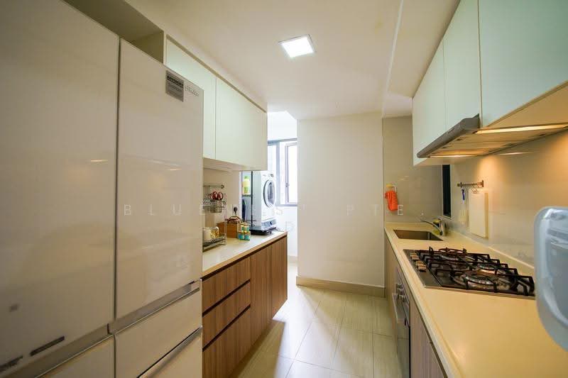 Hundred Palms Residences, 266 Yio Chu Kang Road, Hougang / Punggol / Sengkang, 5 Bedrooms, 1,528 sqft, Executive Condominium For Sale, by KENNETH CHUA, 500237320 - Kitchen - PropertyGuru.com.sg