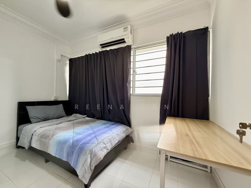 Lakeview Estate, 97B Upper Thomson Road, Ang Mo Kio / Bishan / Thomson, Room Rental, 150 sqft, Apartment For Rent, by Reena Tan, 500237324 - Bedroom - PropertyGuru.com.sg