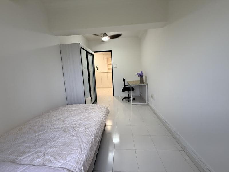 Lakeview Estate, 97B Upper Thomson Road, Ang Mo Kio / Bishan / Thomson, Room Rental, 150 sqft, Apartment For Rent, by Reena Tan, 500237324 - Bedroom - PropertyGuru.com.sg