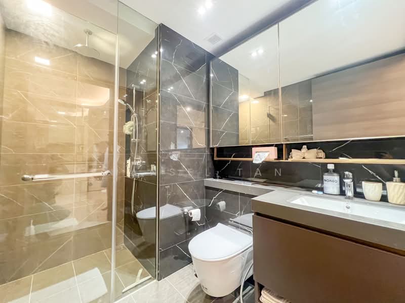 The Florence Residences, 99 Hougang Avenue 2, 2 Bedrooms, 635 sqft, Condominium For Rent, by Hansel Tan, 500237334 - Bathroom - PropertyGuru.com.sg