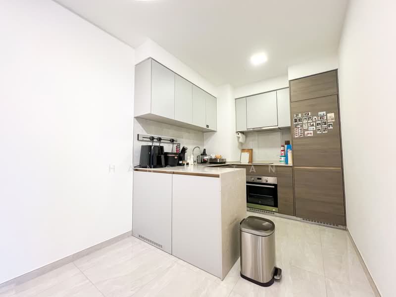 The Florence Residences, 99 Hougang Avenue 2, 2 Bedrooms, 635 sqft, Condominium For Rent, by Hansel Tan, 500237334 - Kitchen - PropertyGuru.com.sg