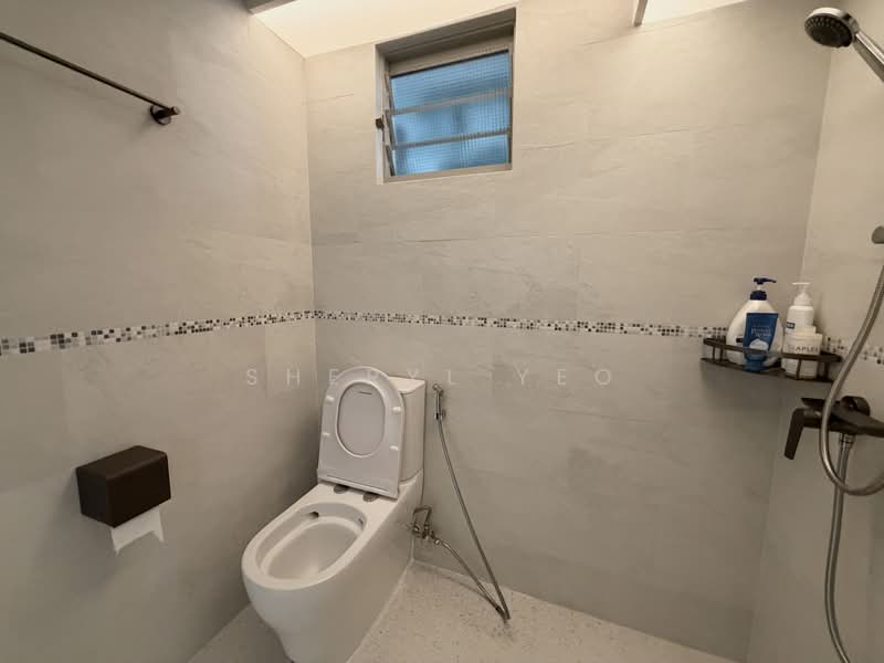 305B Punggol Road, 305B Punggol Road, 2 Bedrooms, 721 sqft, HDB Flat For Sale, by Sheryl Yeo, 500237335 - Bathroom - PropertyGuru.com.sg