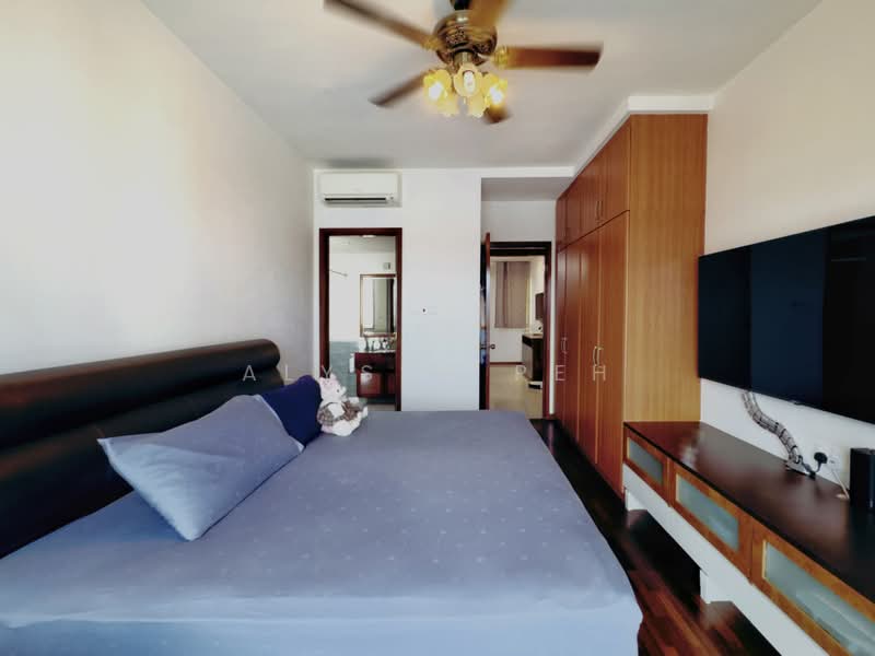 The Rivervale, 1 Rivervale Link, 3 Bedrooms, 1,302 sqft, Condominium For Sale, by Alyssa Peh, 500237336 - Master Bedroom - PropertyGuru.com.sg