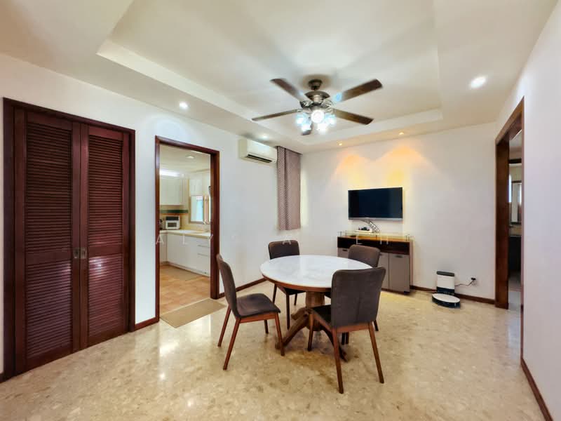 The Rivervale, 1 Rivervale Link, 3 Bedrooms, 1,302 sqft, Condominium For Sale, by Alyssa Peh, 500237336 - Dining Room - PropertyGuru.com.sg