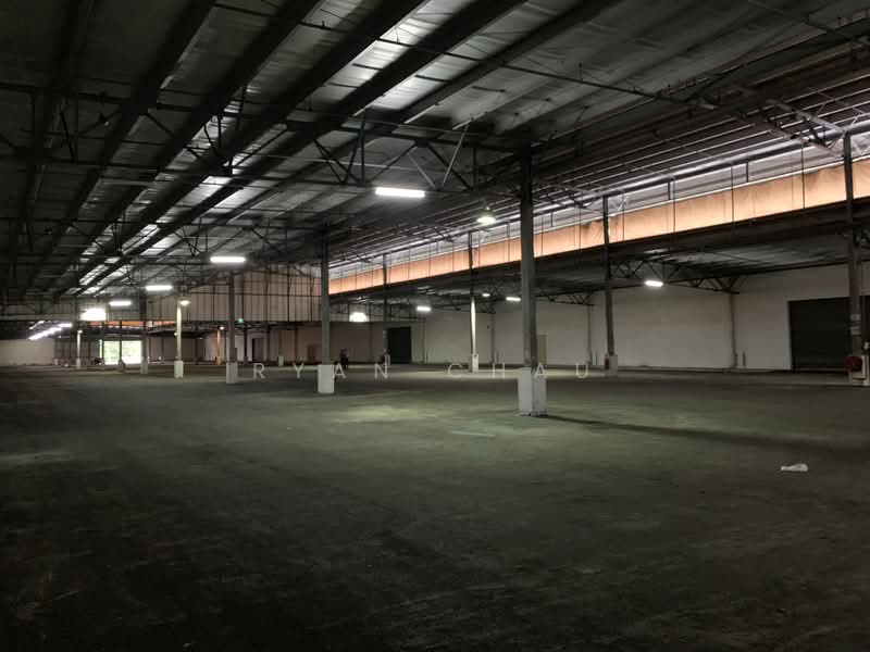 Single Story | 5.3 to 8m | Loading Bays @ Jurong, , 100,000 sqft, Warehouse For Rent, by Ryan Chau, 500237338 - Interior - CommercialGuru.com.sg