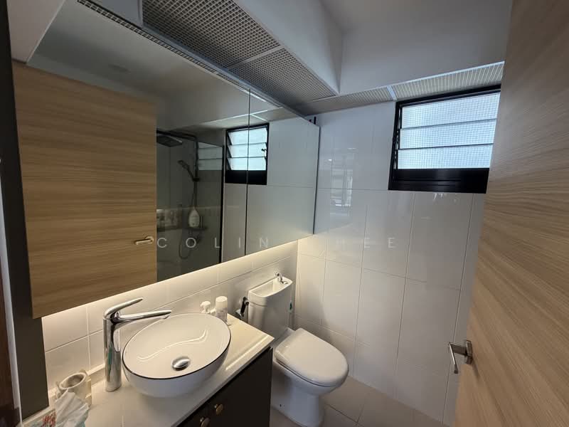 463A Bukit Batok Street 41, 463A Bukit Batok Street 41, Dairy Farm / Bukit Panjang / Choa Chu Kang, 3 Bedrooms, 1,001 sqft, HDB Flat For Sale, by Colin Chee, 500237357 - Bathroom - PropertyGuru.com.sg