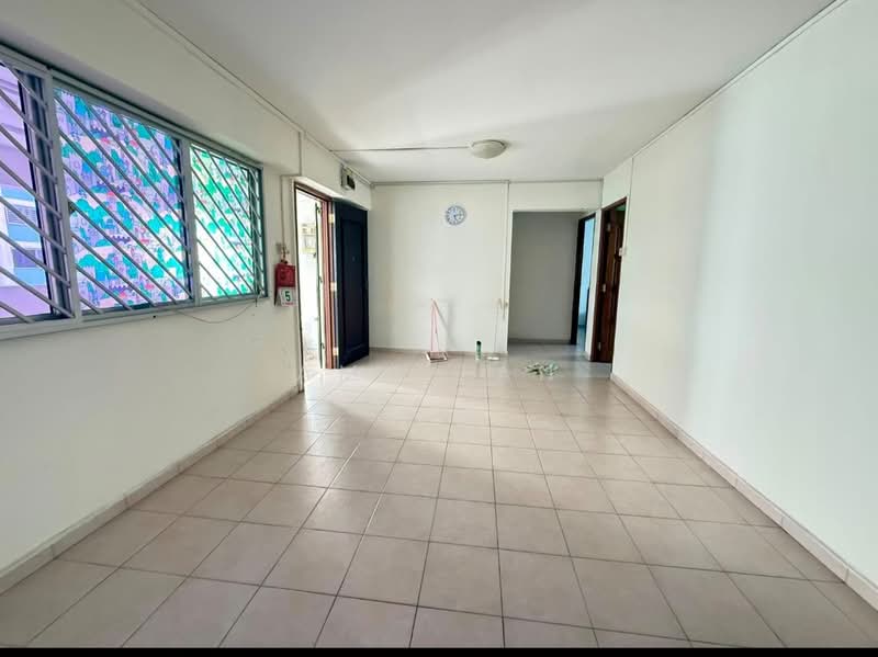 721 Yishun Street 71, 721 Yishun Street 71, 3 Bedrooms, 904 sqft, HDB Flat For Rent, by Amy Tan, 500237362 - Living Room - PropertyGuru.com.sg
