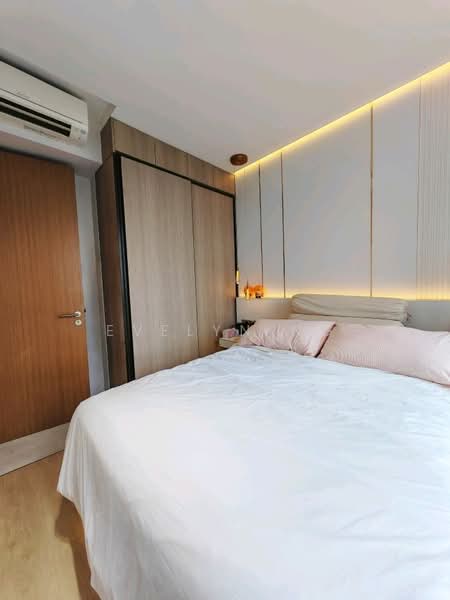 Whistler Grand, 107 West Coast Vale, 2 Bedrooms, 689 sqft, Condominium For Sale, by Evelyn Ng, 500237365 - PropertyGuru.com.sg