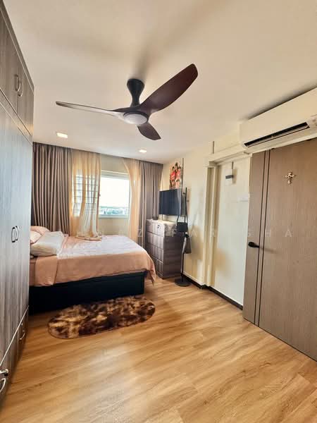716 Ang Mo Kio Avenue 6, 716 Ang Mo Kio Avenue 6, 3 Bedrooms, 1,280 sqft, HDB Flat For Sale, by Shahnaz Farisha, 500237366 - Bedroom - PropertyGuru.com.sg