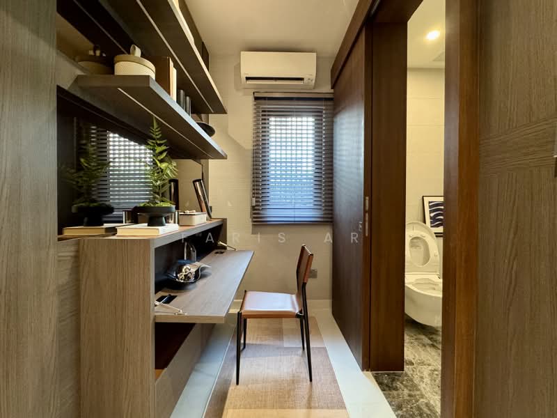 Parksuites, 18 Holland Grove Road, 2 Bedrooms, 786 sqft, Condominium For Sale, by Faris Ar, 500237371 - PropertyGuru.com.sg