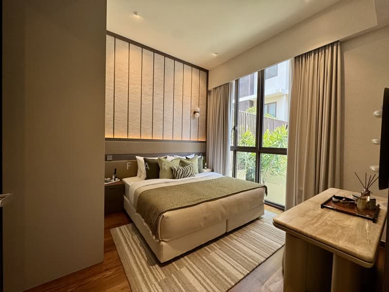 Parksuites, 18 Holland Grove Road, 2 Bedrooms, 786 sqft, Condominium For Sale, by Faris Ar, 500237371 - Bedroom - PropertyGuru.com.sg