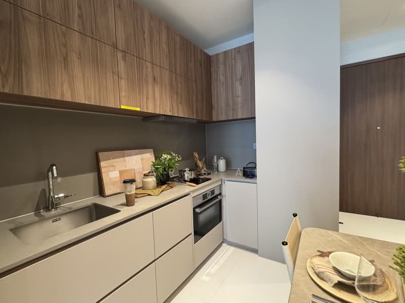 Parksuites, 18 Holland Grove Road, 2 Bedrooms, 786 sqft, Condominium For Sale, by Faris Ar, 500237371 - Kitchen - PropertyGuru.com.sg
