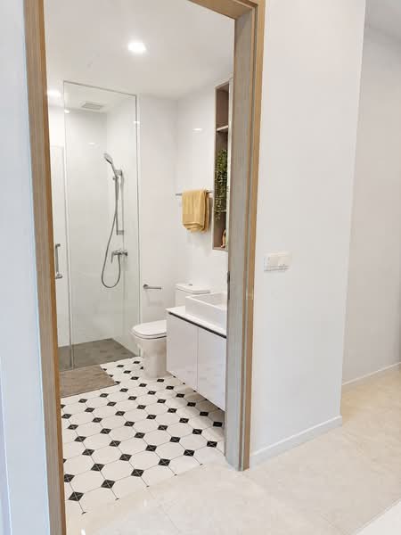 Kovan Jewel, 51 Kovan Road, 1 Bedroom, 624 sqft, Condominium For Sale, by Irene Ho, 500237374 - Bathroom - PropertyGuru.com.sg