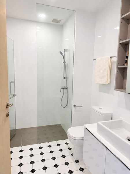 Kovan Jewel, 51 Kovan Road, 1 Bedroom, 624 sqft, Condominium For Sale, by Irene Ho, 500237374 - Bathroom - PropertyGuru.com.sg