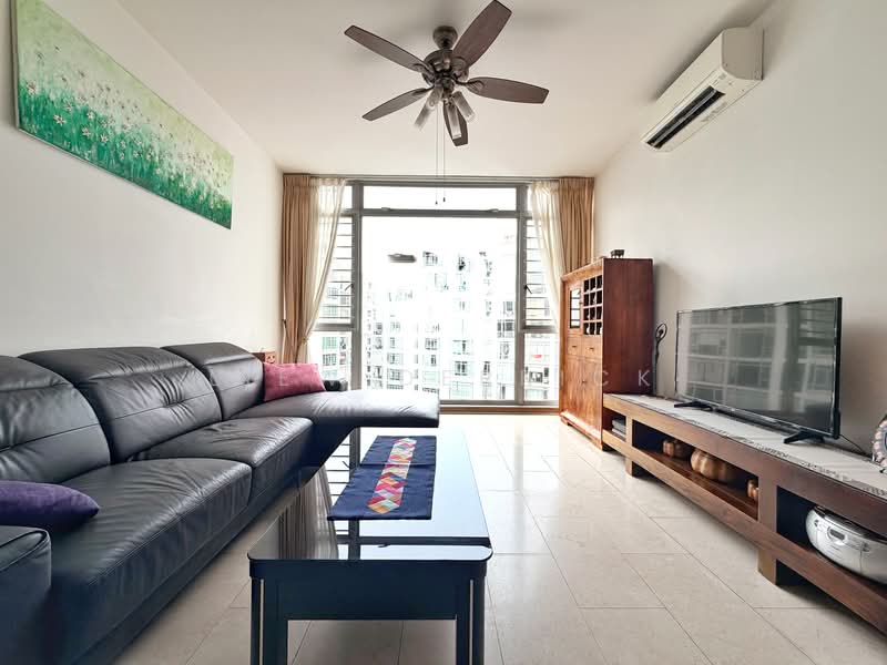 The Lakeshore, 33 Jurong West Street 41, 3 Bedrooms, 1,184 sqft, Condominium For Sale, by Liew Derrick, 500237385 - Living Room - PropertyGuru.com.sg