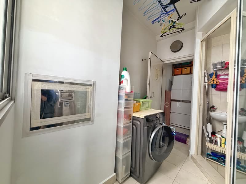 The Lakeshore, 33 Jurong West Street 41, 3 Bedrooms, 1,184 sqft, Condominium For Sale, by Liew Derrick, 500237385 - Interior - PropertyGuru.com.sg