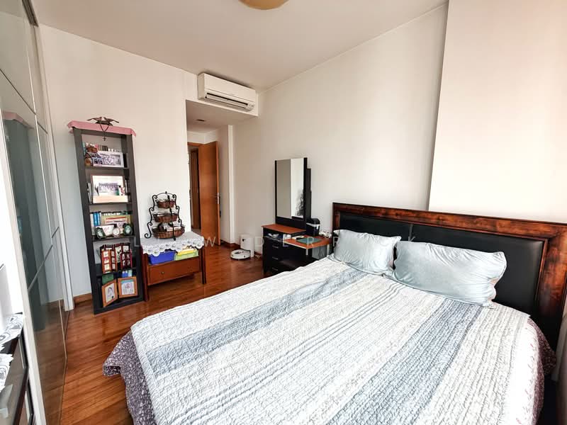 The Lakeshore, 33 Jurong West Street 41, 3 Bedrooms, 1,184 sqft, Condominium For Sale, by Liew Derrick, 500237385 - Bedroom - PropertyGuru.com.sg