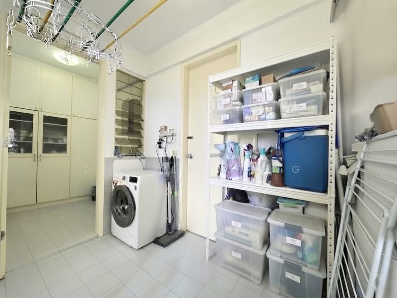 Bullion Park, 160 Lentor Loop, 3 Bedrooms, 1,260 sqft, Condominium For Sale, by Desiree Leung, 500237390 - Yard  - PropertyGuru.com.sg