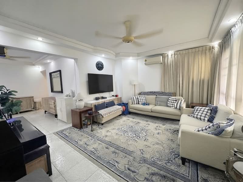 Bullion Park, 160 Lentor Loop, 3 Bedrooms, 1,260 sqft, Condominium For Sale, by Desiree Leung, 500237390 - Living Room - PropertyGuru.com.sg