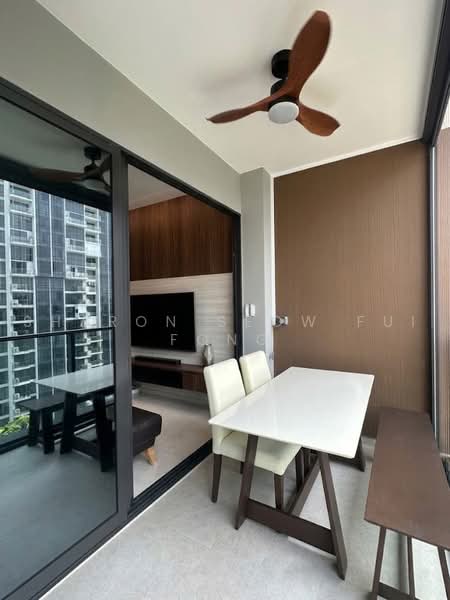 Juniper Hill, 39 Ewe Boon Road, 3 Bedrooms, 1,044 sqft, Condominium For Sale, by Sharon Seow Fui Fong, 500237398 - Balcony - PropertyGuru.com.sg