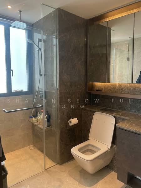 Juniper Hill, 39 Ewe Boon Road, 3 Bedrooms, 1,044 sqft, Condominium For Sale, by Sharon Seow Fui Fong, 500237398 - Bathroom - PropertyGuru.com.sg