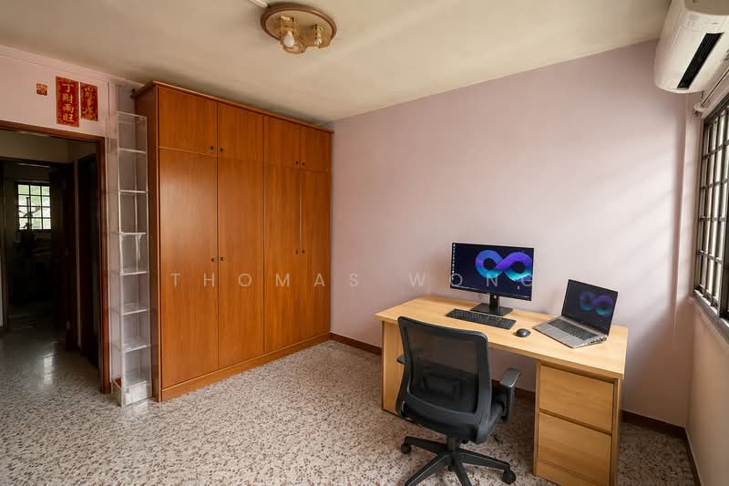 10 Gloucester Road, 10 Gloucester Road, 2 Bedrooms, 721 sqft, HDB Flat For Sale, by Thomas Wong, 500237400 - Study - PropertyGuru.com.sg